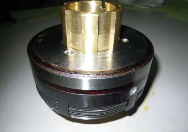 �ŷ��x�����ʹŷ��Ƅ����ĽY�����c